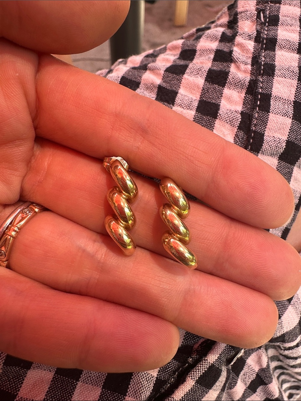 14k Gold Vintage Classic San Marco Macaroni Earrings